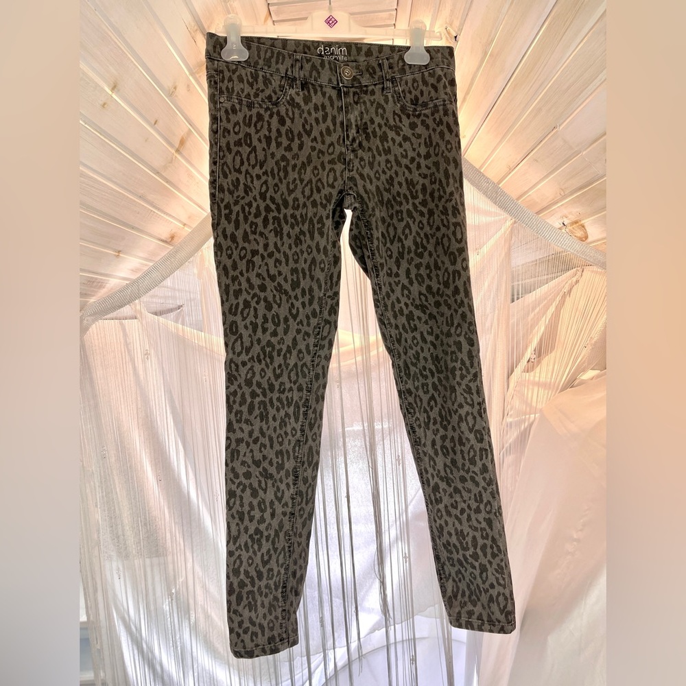 Dynamite cheetah print jeans